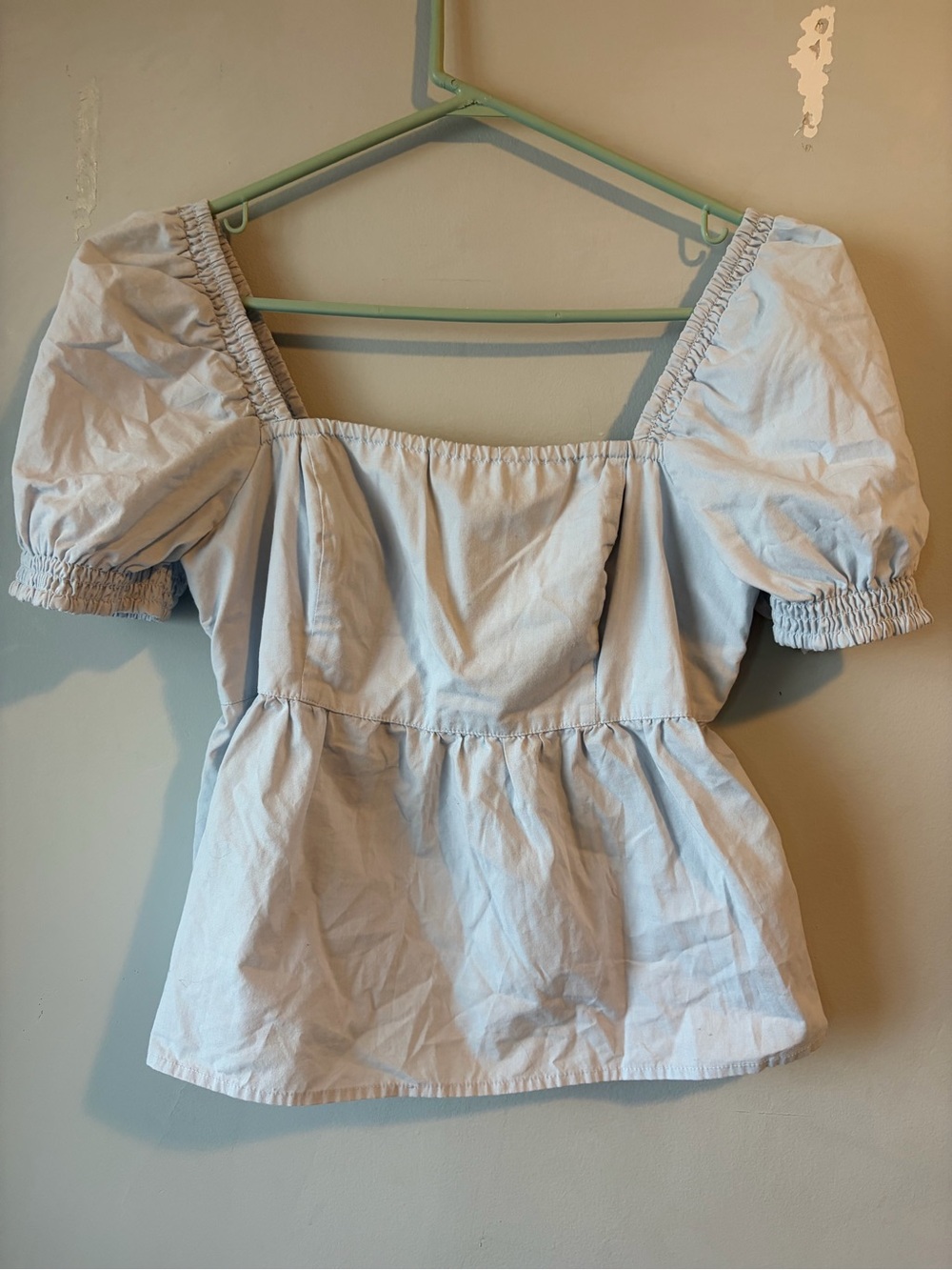 Abercrombie Smocked Puff Sleeve Peplum Top